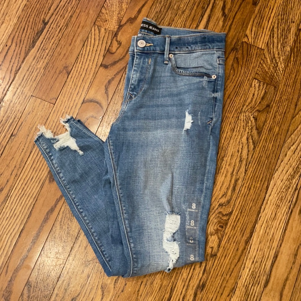 Express light wash destructed jeans